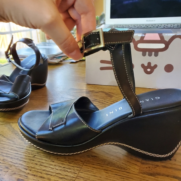 Gianni Bini Black Wedge Sandals - Picture 9 of 14